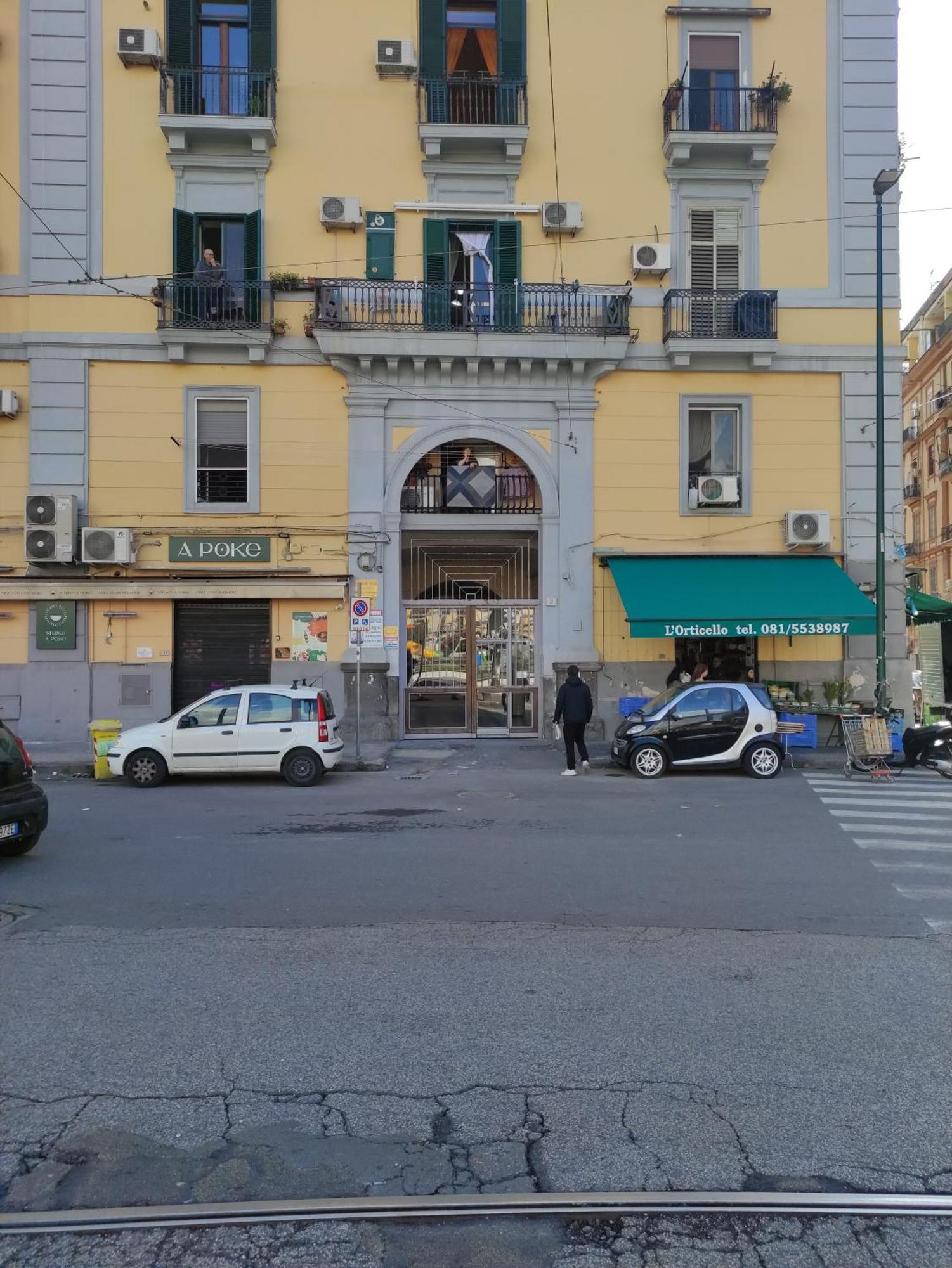 Apartamento Na' Stanza In Piazza Nápoles Exterior foto